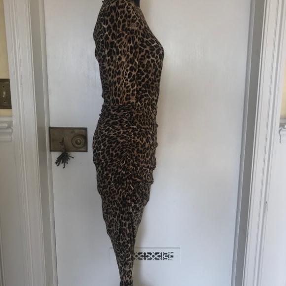 Body Con leopard Dress - Picture 4 of 5